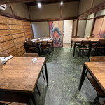 金のプリモ - 2階のテーブル