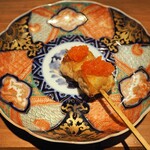 薪鳥新神戸 - 秋田 高原比内地鶏 ふりそで + ハリッサ