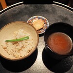 薪鳥新神戸 - そぼろご飯 + 韮 + 味噌汁