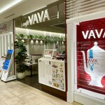 Cafe VAVA - 百貨店らしい雰囲気の店