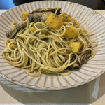 Bistro WAN - パスタセット(カキとインカのめざめのジェノヴェーゼ大盛り)