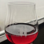 190129345 - コレ…甲州ワイン　マルサン葡萄酒の赤ワイン
                        
                        窓の外は霧で全く見えず(･･;)