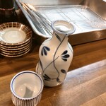 立ち飲み居酒屋ラクミ - 熱燗から