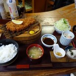 みのる - ロースかつ定食200ｇ税込み1,720円