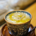 江戸前 寿し政 - 白トリュフオイルをかけた毛ガニの茶碗蒸し！これは旨い！