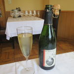 ウシマル - グラスワインと(一部)日本酒、地ビール、自家製リモチェッロお任せで2