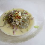 ウシマル - 飯岡産の朝取り生しらす、雨上がり後の新玉ねぎのスープで2