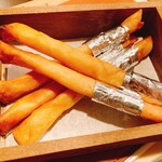 アカリ - じゃがいもとチーズの春巻き