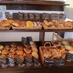 Pan Koubou Koufukudou - 店内