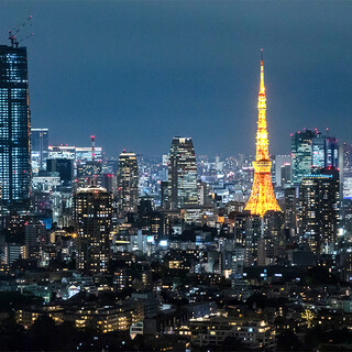 在花园广场38楼欣赏夜景的同时尽享正宗的天富良