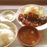 スカイレストラン - 味噌カツ定食 750円です。名古屋に近いからか本格的な味噌って感じで美味しかったですo(^_-)O