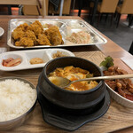 JIJIMI GO & NENE CHICKEN - 