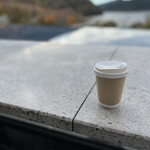 箱根・芦ノ湖 はなをり - 足湯に浸かりながら…
ゆっくりいただくコーヒーは格別ですね〜♪