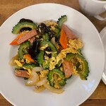 南海飯店 - ゴーヤチャンプル②