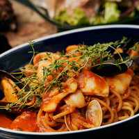 たっぷり魚介と自家製トマトソースのペスカトーレ