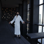 アマン東京 - #アマン東京 で検索して出てくるパ○活女子の真似をして楽しむ現地での様子