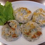 台湾小吃茶春 - 海老ニラ焼き饅頭
