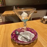 珈琲館 紅鹿舎 - カフェタカラヅカ、コーヒーを注ぐ前