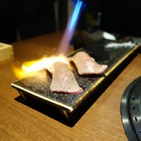 個室焼肉ITADAKI 馬車道 - 