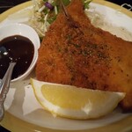 ろっぽん木 - アジフライ。これまた旨い。