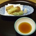 日本料理　呉濤 - 揚げ物 （ ししとう、牛蒡、ネギ、蓮根のはさみ揚げ ）