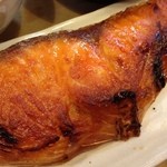 まないた - まないた・生鮭を時間をじっくりかけて焼き上げます。