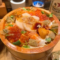 柳橋きたろう場内 - 海鮮ばらちらし 2750円