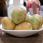 トリワイン ＰＩＫＯＳＨＨＨＵ - ゼッポリーニ風揚げパン