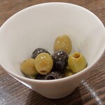 トリワイン ＰＩＫＯＳＨＨＨＵ - くせになるオリーブ