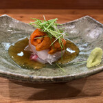 Kakou Okamoto - 造り・熟成鯛、雲丹、醤油の餡、芽ねぎ、わさび