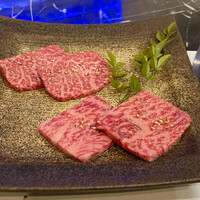 焼肉 拍手喝采 - 宮崎県産ランプ　山形県産リブローズ