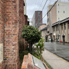 喫茶 水鯨 - 日本聖公会 川口基督教会の向かい