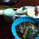 池田屋旅館 - 煮魚、焼魚、茶わん蒸し