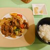 菩提樹 - 牛肉と季節野菜のオイスターソース炒め