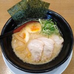 Menya Fukuchi Xan - 特製麺屋らーめん（850円）