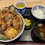 天丼久助 - 牡蠣天丼（冬季限定）味噌汁・漬物付き 1298円