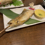 小川の魚 - 