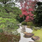 両國鮨 - 足立美術館の庭園