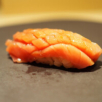 鮨 かぐら - 本鮪・中トロ