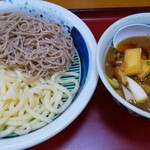 山田うどん - 彩の国黒豚のたっぷり肉汁うどん･そば相盛り¥880税込(R2.10.3撮影)