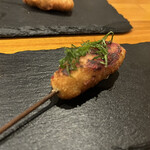 楽食亭 - せせり梅肉のせ