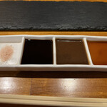 楽食亭 - 塩　ソース　辛子　醤油