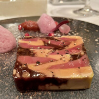レザンファン ギャテ - フランス産鴨胸肉の燻製とフォアグラのテリーヌ