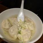 天鴻餃子房 - スープ水餃子