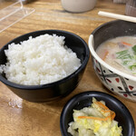 十八番 - ごはんはガッツリ入ってます