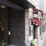 CALVA - お店入り口