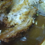 キッチン南海 - カツ断面のアップ