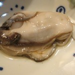 地酒処 えふし - 肉厚のかき。プリプリしています。