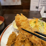 洋食SAEKI - カキフライリフト