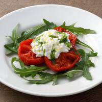 ストラッチャテッラと焼きトマトのカプレーゼ　(2個)